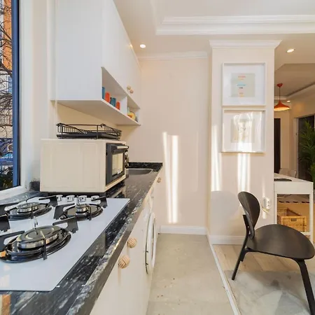 Vibrant And Central In Muratpasa Apartment Antalya
